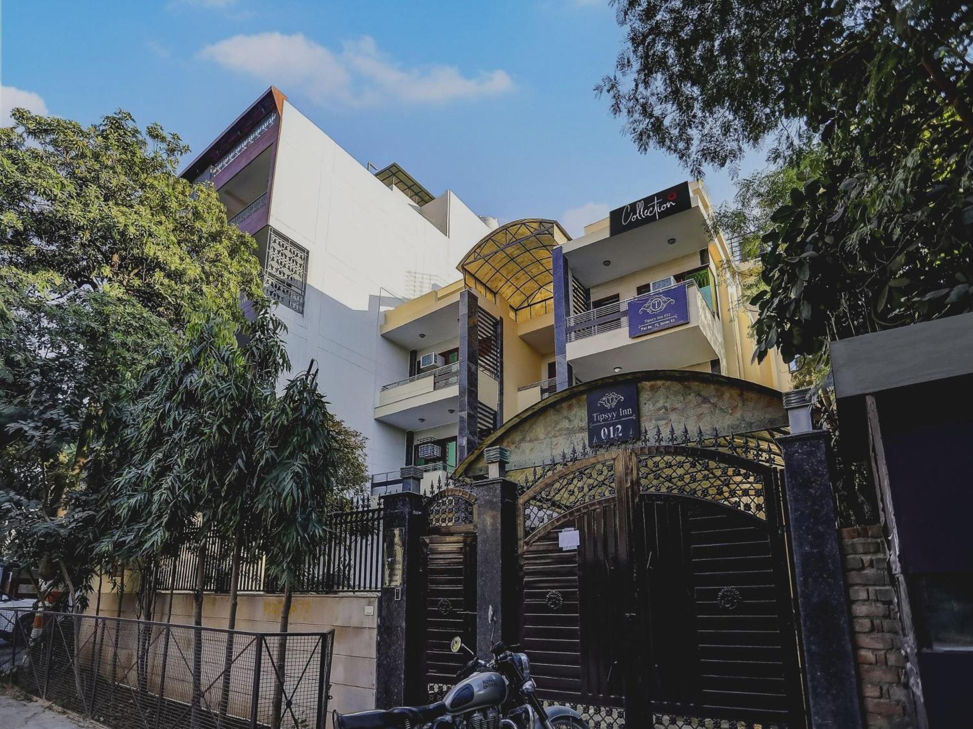 Capital O Uk House Residency Hotel Gurgaon Exterior foto