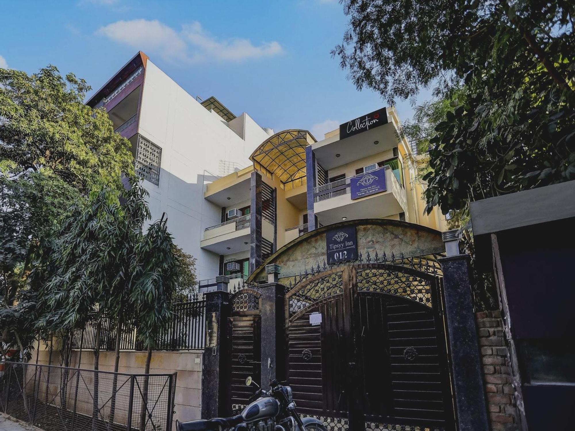 Capital O Uk House Residency Hotel Gurgaon Exterior foto