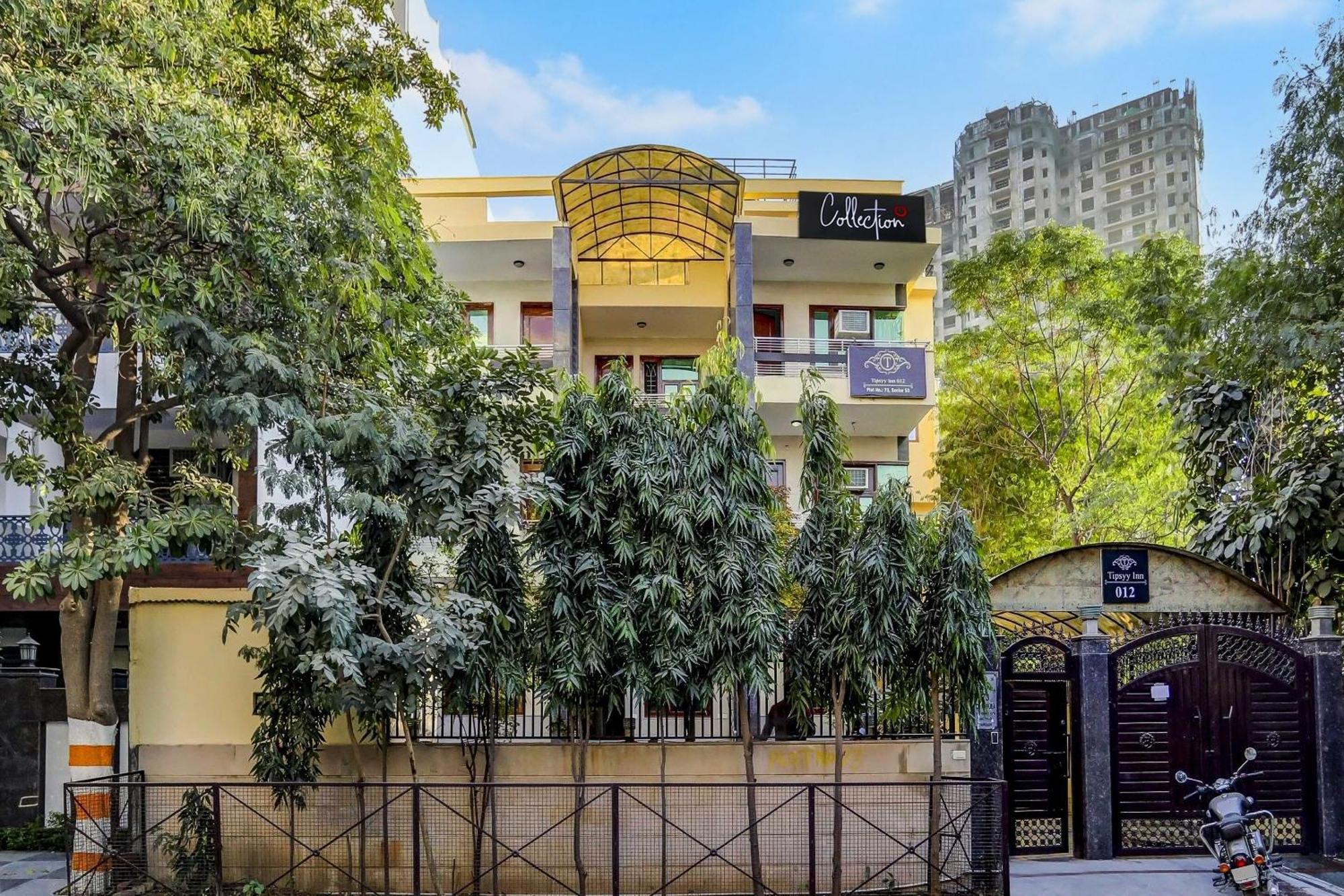 Capital O Uk House Residency Hotel Gurgaon Exterior foto